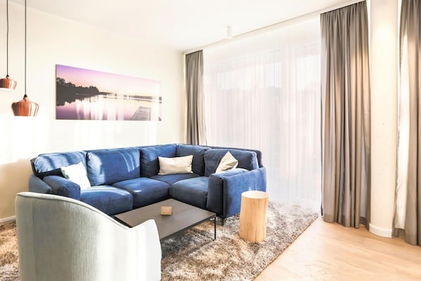 Living room - Apartments in the Maremuritz Yachthafen Resort, Waren an der Muritz (Waren (Müritz))