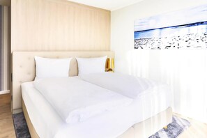 6 chambres, ameublement unique