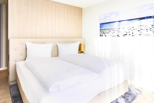 6 chambres, ameublement personnalisé