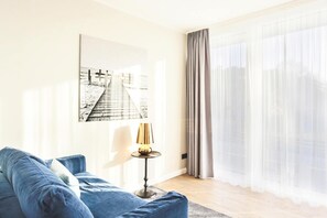 6 chambres, ameublement personnalisé