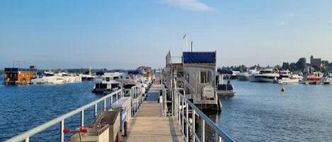 Classic-Apartment, 2 Schlafzimmer | Blick von der Unterkunft