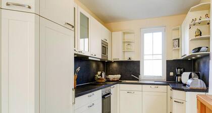 Holiday House Nightingale, Glowe