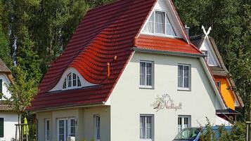 Rumah Deluks, 4 kamar tidur | Eksterior