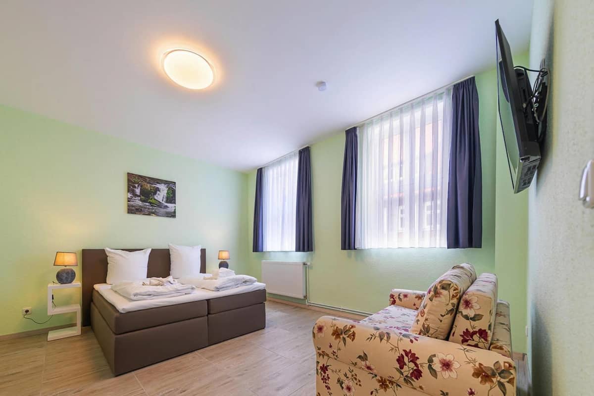3 bedrooms