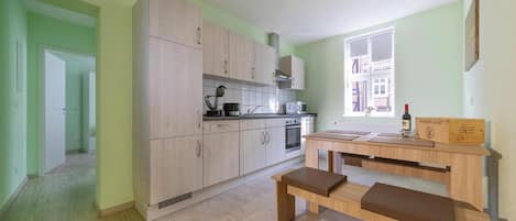Apartamento Confort, 3 habitaciones | Restauración