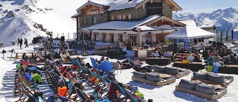 Classic Apartment, 2 Bedrooms | Exterior