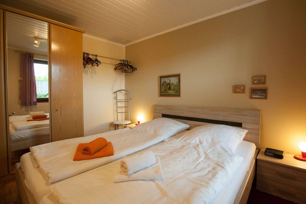 Appartamento Classic, 2 camere da letto | 7 camere, con arredamento individuale, lenzuola