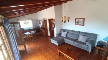 Classic Bungalow, 2 Bedrooms | Interior