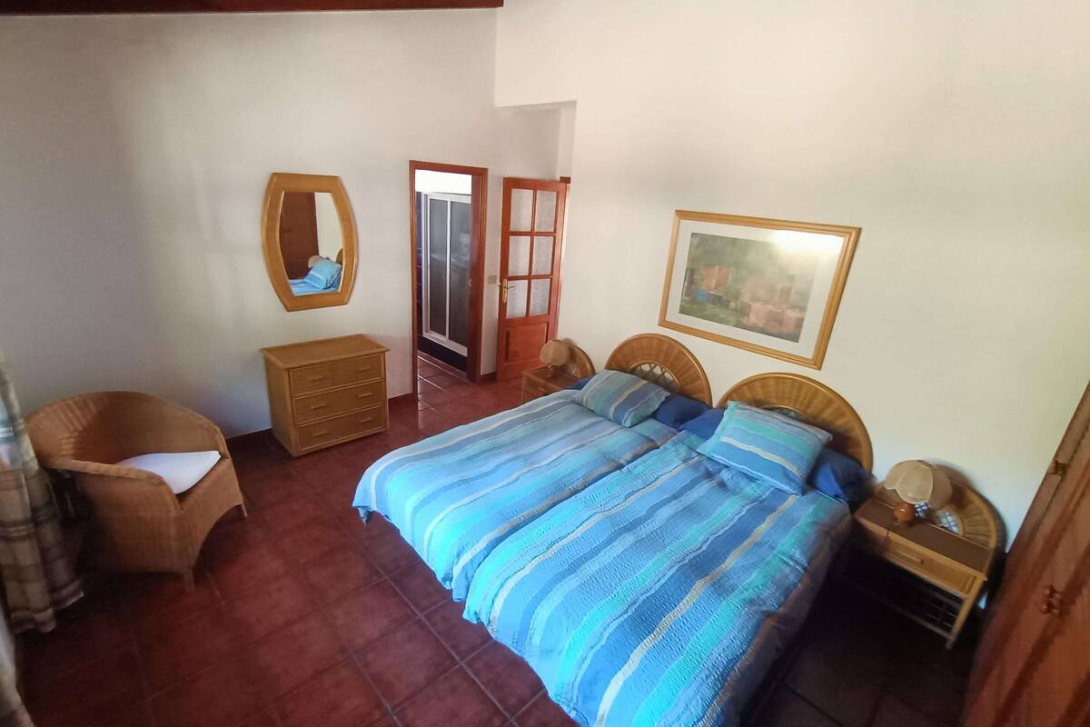 1 Schlafzimmer, individuell eingerichtet, Bettwäsche