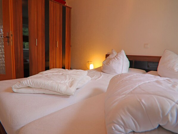 Classic House, 1 Bedroom | 4 bedrooms, individually furnished - Cottages by the Pond, Zinnowitz (Zinnowitz)