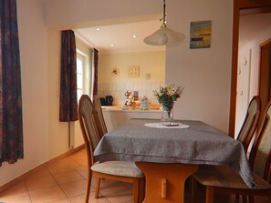 Deluxe House, 2 Bedrooms | Dining - Cottages by the Pond, Zinnowitz (Zinnowitz)