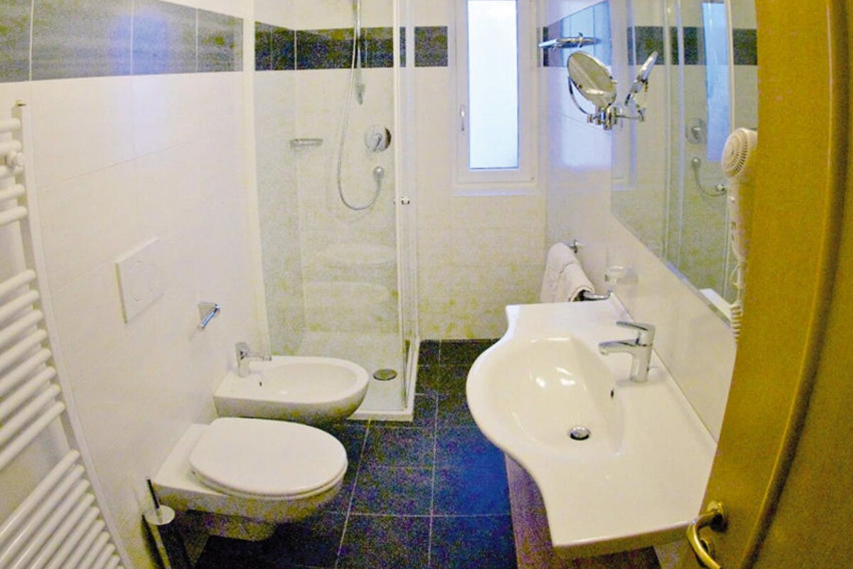 Shower, hair dryer
