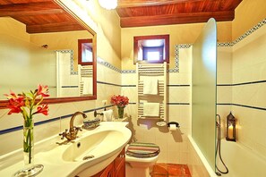 Classic-Haus, 2 Schlafzimmer | Badezimmer