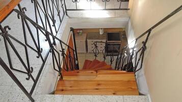 Comfort Apartment, 3 Bedrooms | Interior