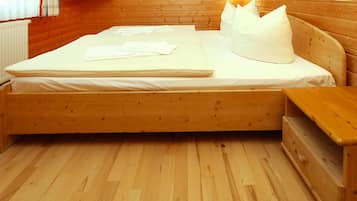 Comfort House, 3 Bedrooms | 6 bedrooms, individually furnished