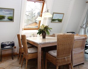 Hus – deluxe, 2 soverom | Spiseområde
