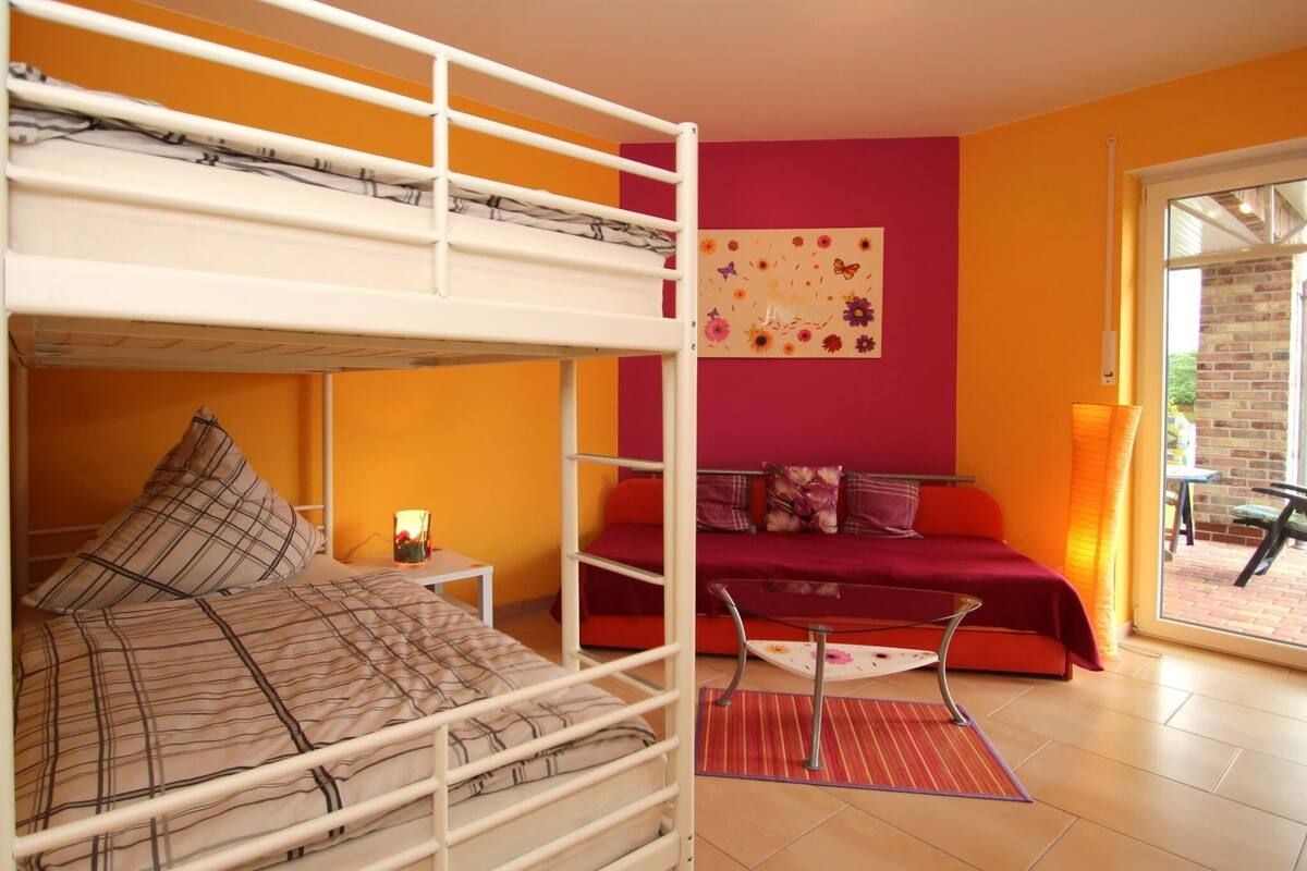 Klassiek appartement, 3 slaapkamers | 3 slaapkamers, individueel gemeubileerd, beddengoed