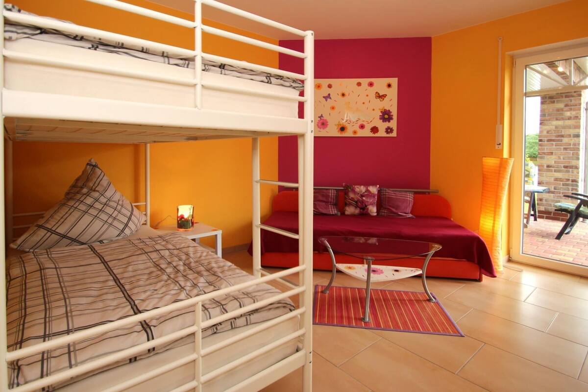 Classic Apartment, 3 Bedrooms | 24 bedrooms, individually furnished, bed sheets