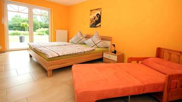 Classic Apartment, 3 Bedrooms | 24 bedrooms, individually furnished, bed sheets
