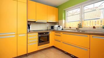 Fridge, microwave, oven, dishwasher