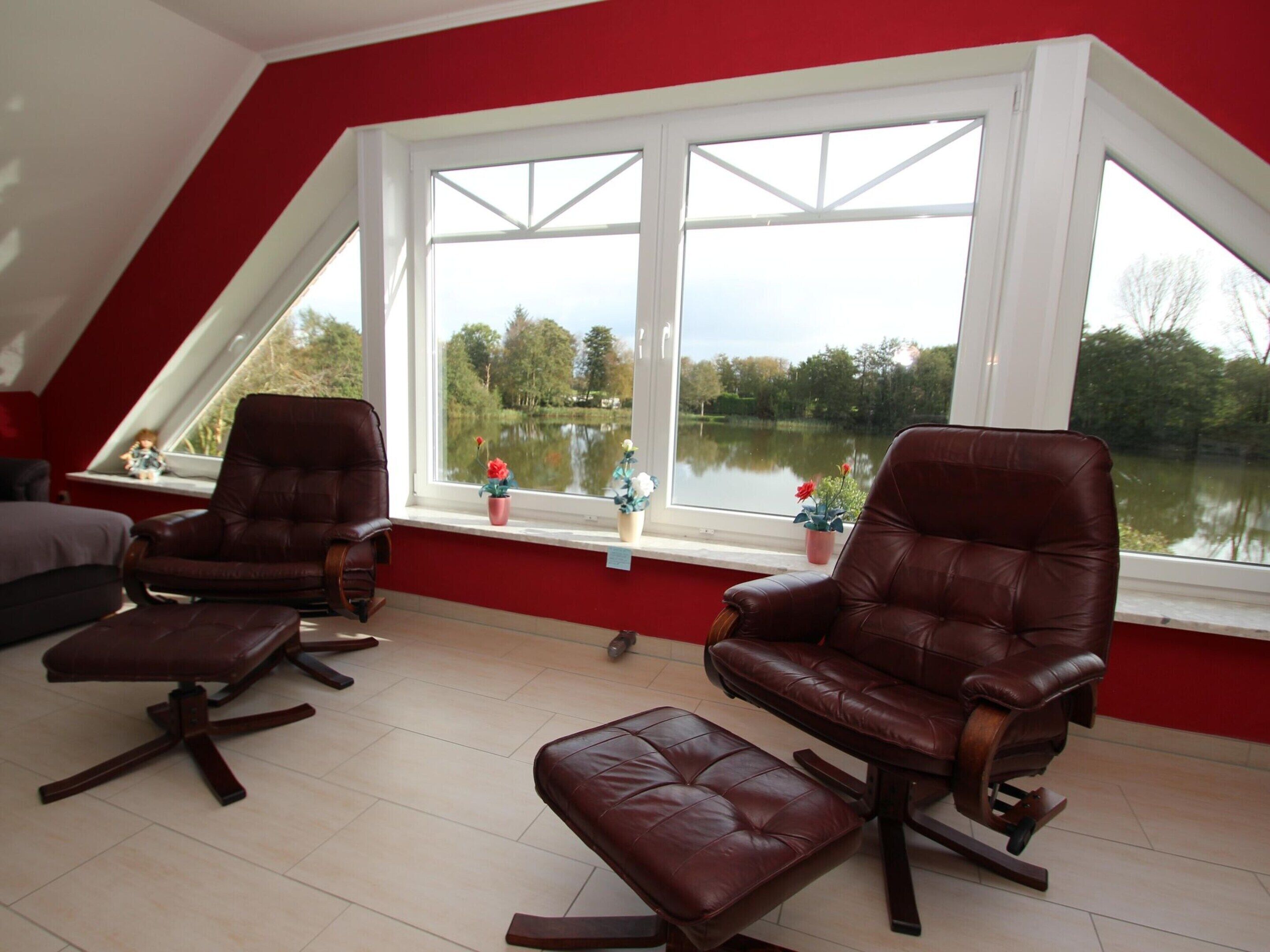 Elite Apartment, 3 Bedrooms | Living room | DVD player