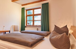 Comfort House, 5 Bedrooms | 10 bedrooms, individually furnished