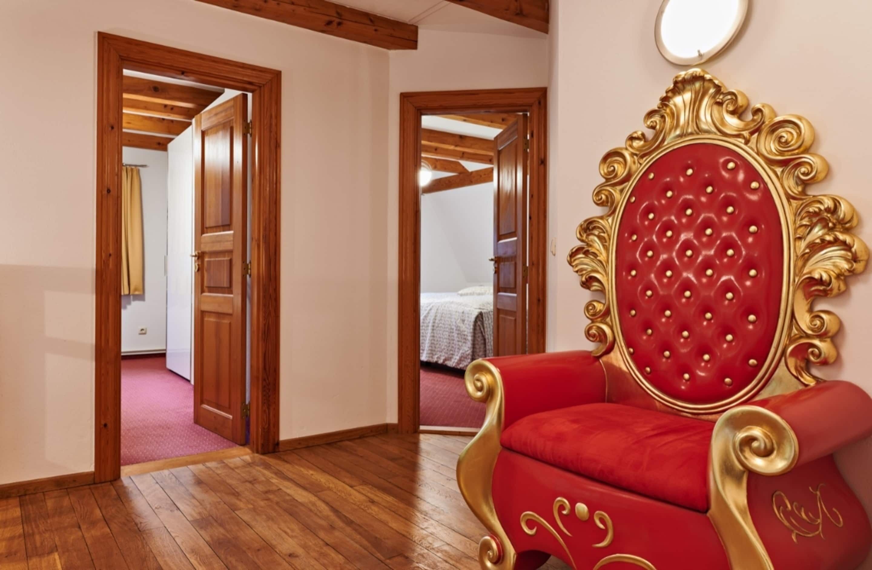 Casa clássico, 5 quartos | 10 quartos, individualmente mobiliados