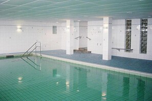 Classic Apartment, 1 Bedroom | Pool | Indoor pool, outdoor pool - Apartment in Cuxhaven With a Shared Sauna (Cuxhaven)
