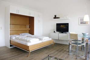 Classic Apartment, 1 Bedroom | 3 bedrooms, bed sheets - Apartment in Cuxhaven With a Shared Sauna (Cuxhaven)