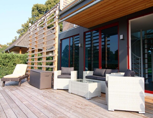Classic House, 2 Bedrooms | Balcony