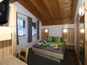 8 chambres, draps fournis