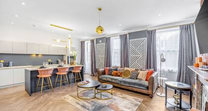 Apartment 2, where luxury, and splendour are!