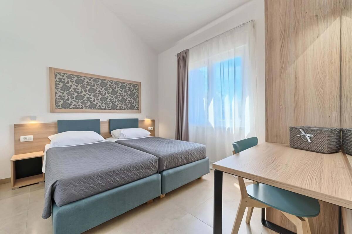 2 bedrooms, individually furnished