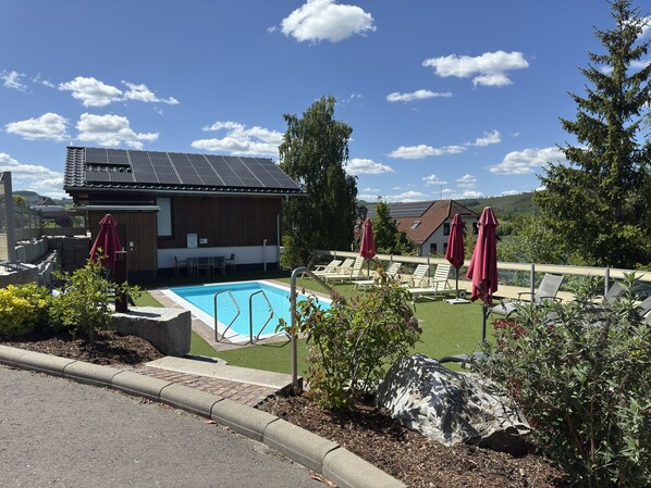 Piscine extérieure