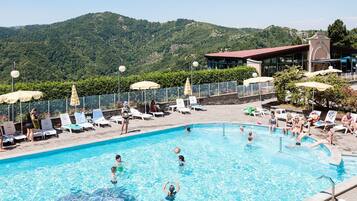 Classic-Apartment, 3 Schlafzimmer | Pool