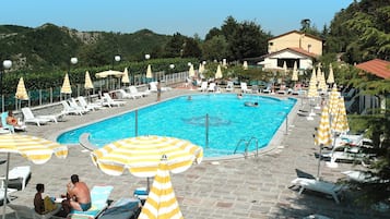 Piscina all'aperto