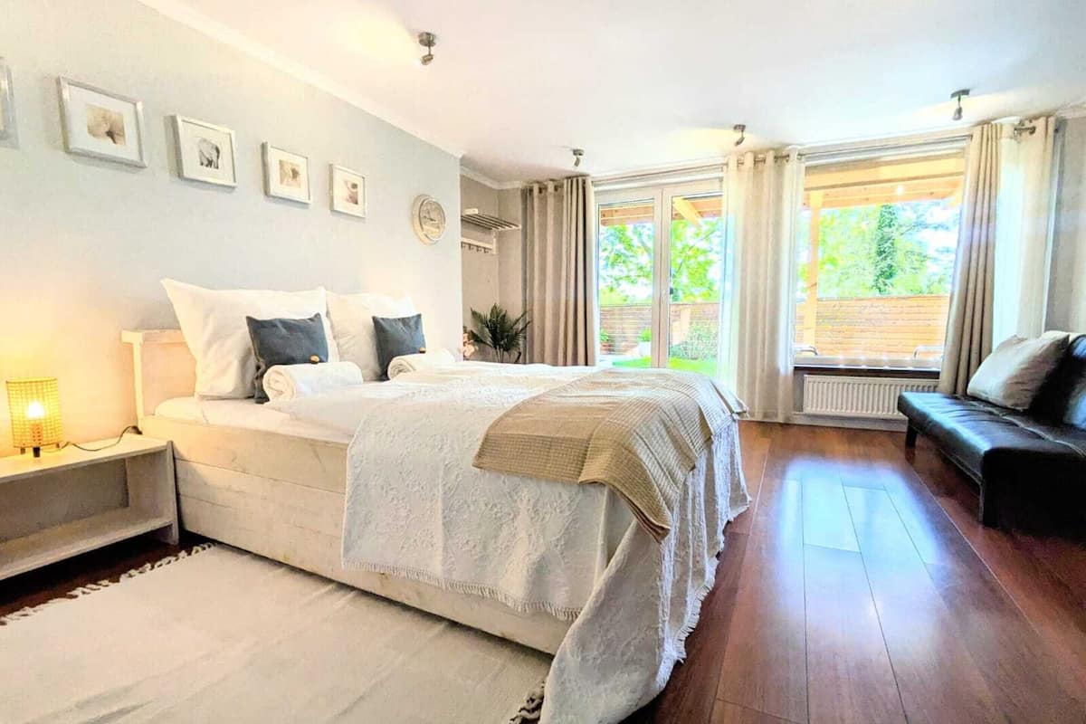 Comfort Apart Daire, 4 Yatak Odası | 12 yatak odası, ayrı ayrı döşenmiş, çarşaf takımı