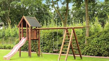 Classic Apartment, 2 Bedrooms | Children's area