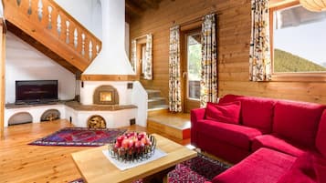 Classic-Apartment, 4 Schlafzimmer | Wohnzimmer