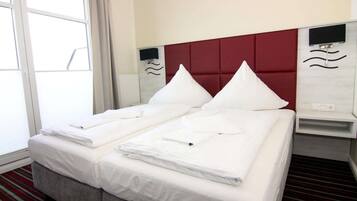 10 bedrooms, individually furnished