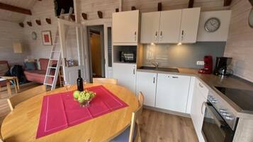 Deluxe-Apartment, 3 Schlafzimmer | Speisen