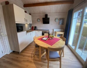 Dining - Apartments, Lissendorf (Lissendorf)