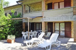 Outdoor dining - Agriturismo La Scopa, Montaione (Montaione)
