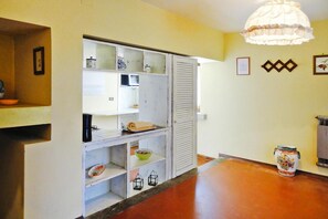 Comfort Apartment, 3 Bedrooms | Living room - Agriturismo La Scopa, Montaione (Montaione)