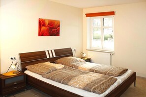 5 bedrooms, individually furnished, bed sheets - Aparthotel Museumshof, Fehmarn (Fehmarn)