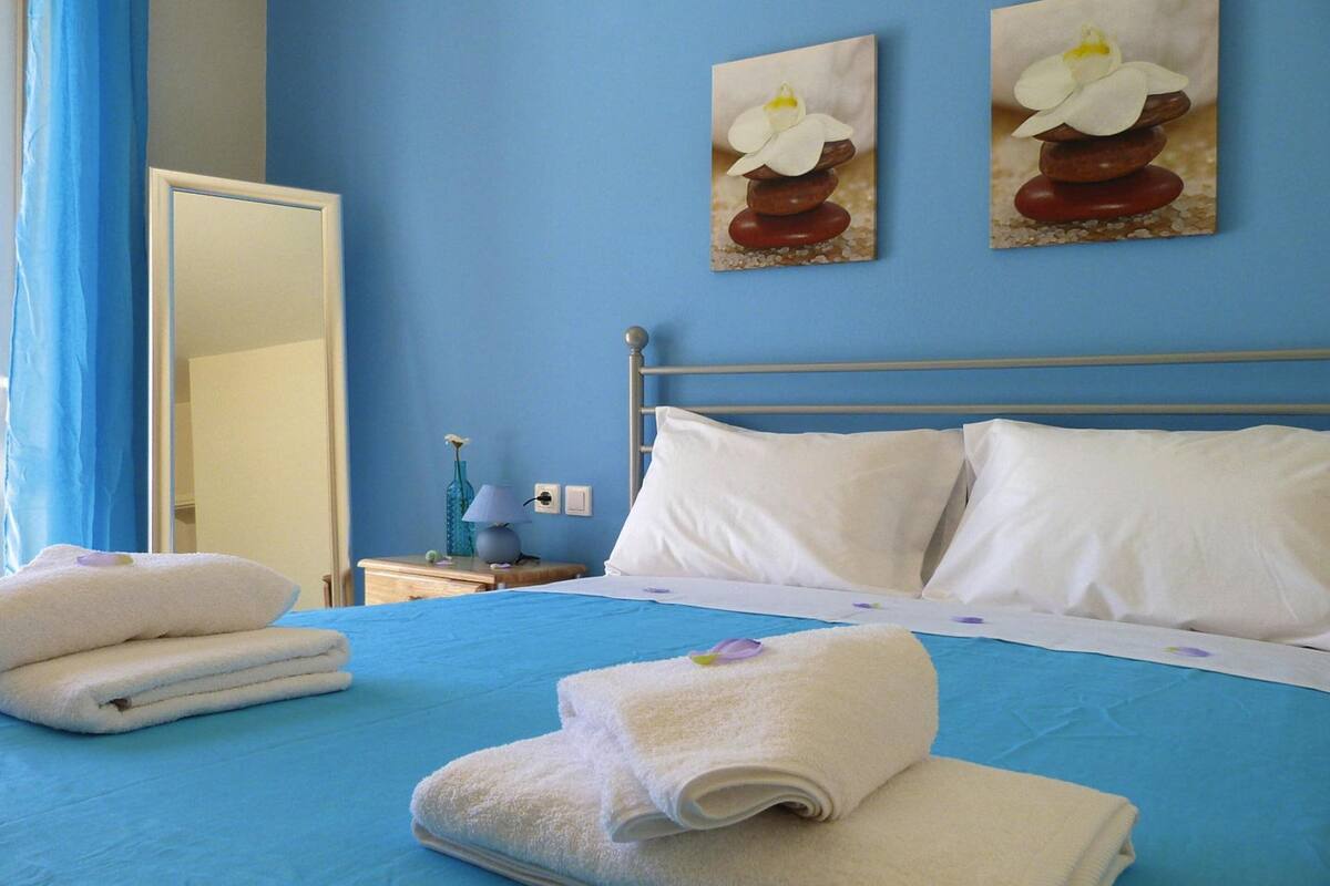 Classic Villa, 4 Bedrooms | 9 bedrooms, individually furnished