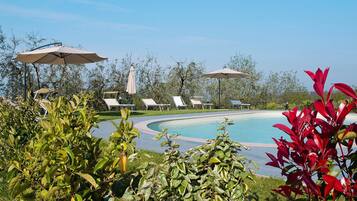 Classic Apartment, 2 Bedrooms | Pool | Outdoor pool