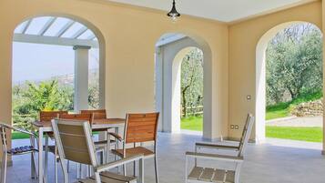 Deluxe Apartment, 2 Bedrooms | Balkoni