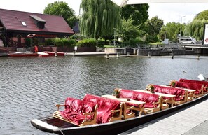 Apartemen Deluks, 2 kamar tidur | Pemandangan dari properti