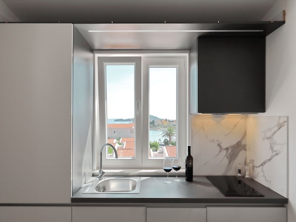 Classic Apartment, 2 Bedrooms | Private kitchen - Apartments Dalmatia in Preko, Island Ugljan, With Swimmingpool (Preko)